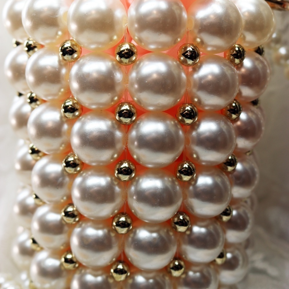 Host Pick! ๐ Gorgeous Pearl Bucket Mini Tote Haute Couture Handbag - Picture 7 of 16